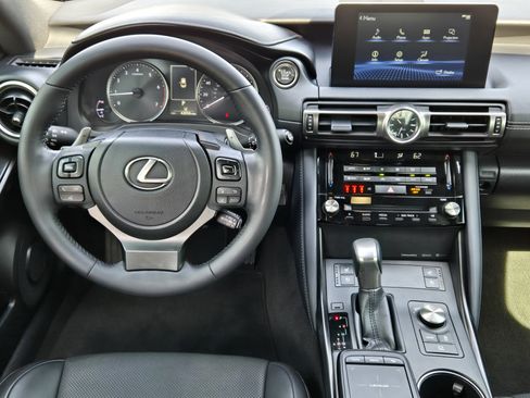 Used 2022 Lexus IS 300 w/ Premium Package RWD image 27