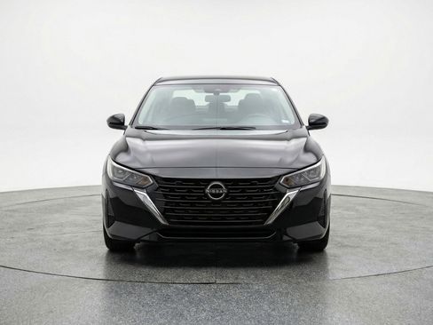 Used 2025 Nissan Sentra SV FWD image 2