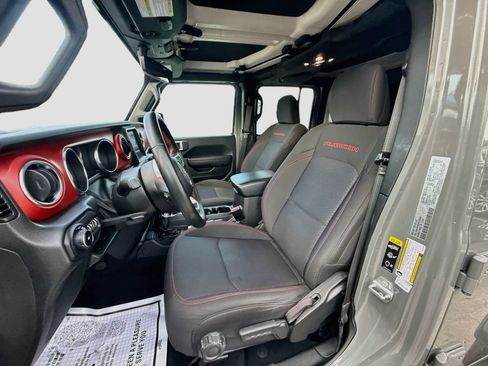 Used 2022 Jeep Wrangler Unlimited Rubicon AWD/4WD image 23