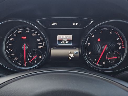 Used 2019 Mercedes-Benz CLA 250 4MATIC image 16