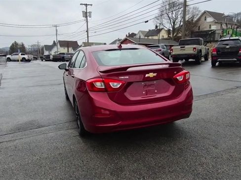 Used 2019 Chevrolet Cruze LT image 8