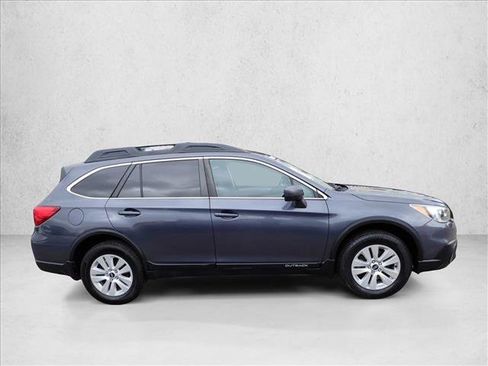 Used 2016 Subaru Outback 2.5i Premium AWD/4WD image 5