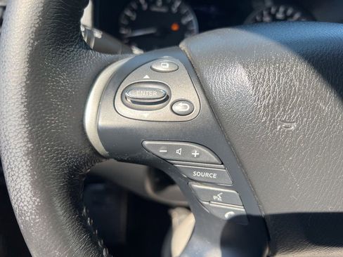 Used 2018 Nissan Pathfinder SV w/ Cargo Package image 60