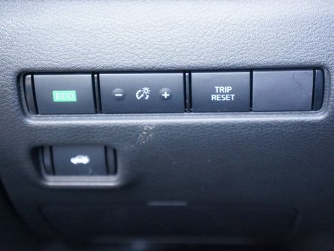 Used 2024 Nissan Sentra SR FWD image 18