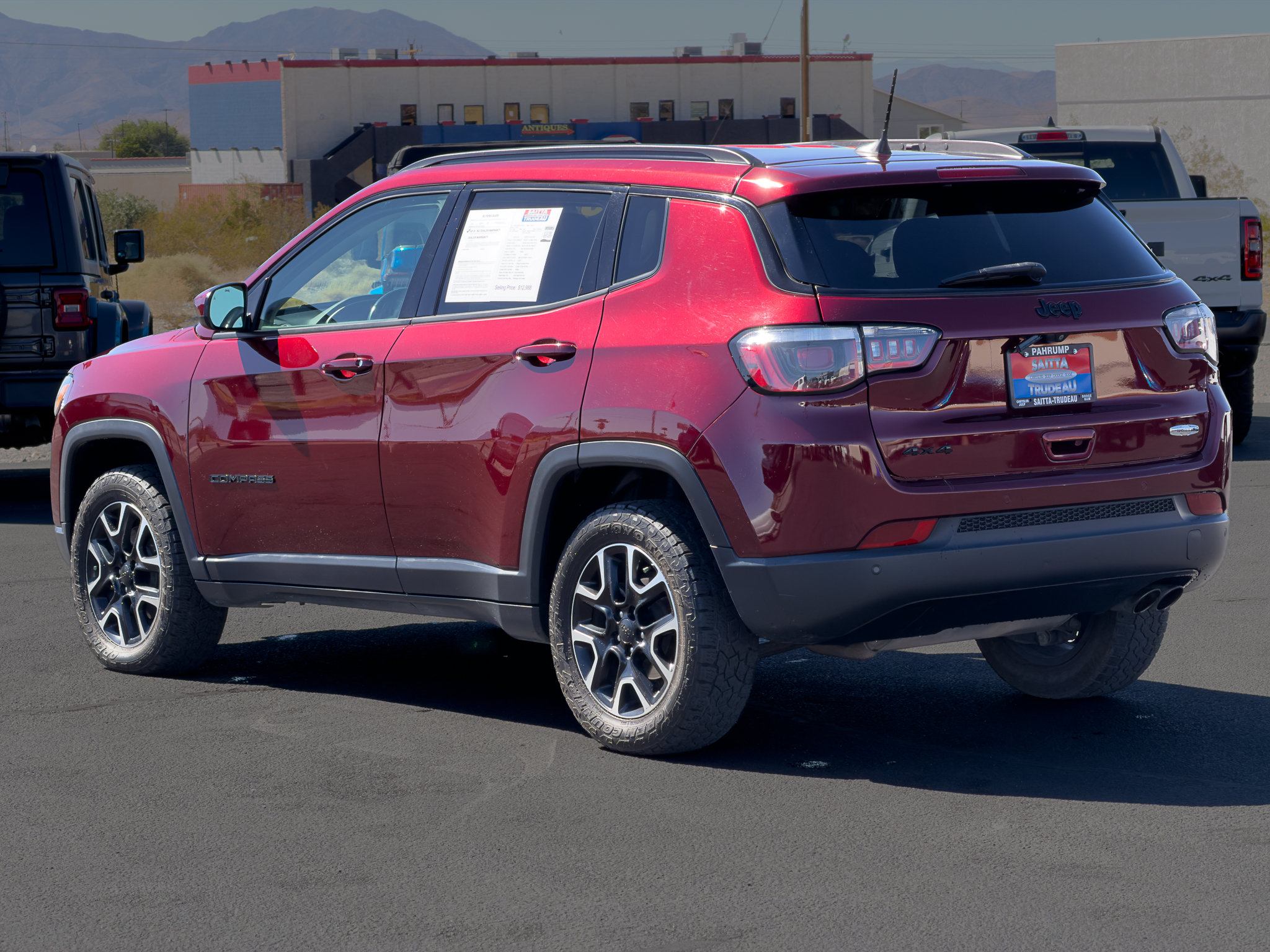 Used 2020 Jeep Compass Sport AWD/4WD image 3