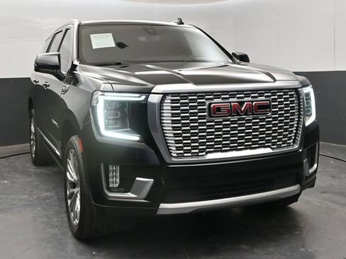 Used 2021 GMC Yukon Denali w/ Denali Premium Package AWD/4WD image 2