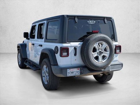 Used 2018 Jeep Wrangler Unlimited Sport S AWD/4WD image 7