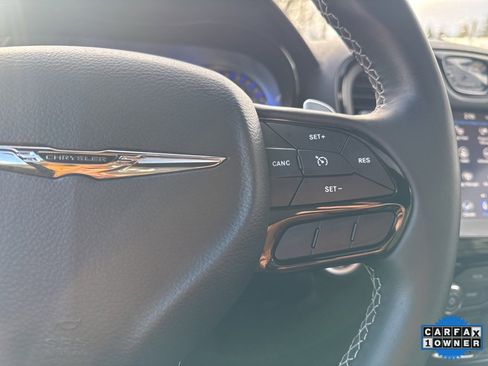 Used 2019 Chrysler 300 S w/ S Model Appearance Package image 33