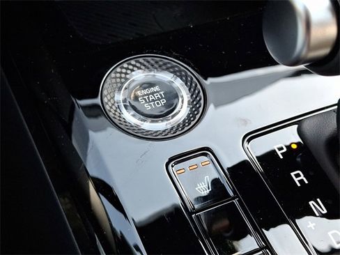 New 2025 Kia Niro EX Touring image 14