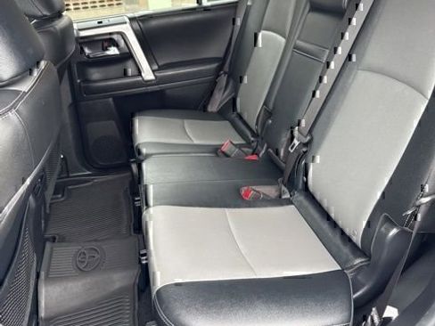 Certified 2024 Toyota 4Runner SR5 Premium w/ Moonroof Package AWD/4WD image 18