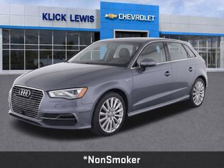Used 2016 Audi A3 e-tron Prestige FWD video 3
