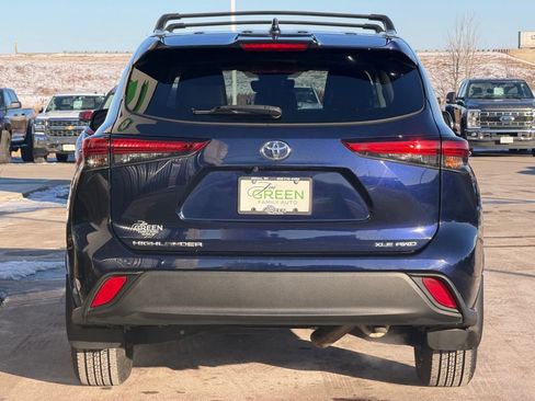 Used 2022 Toyota Highlander XLE image 8