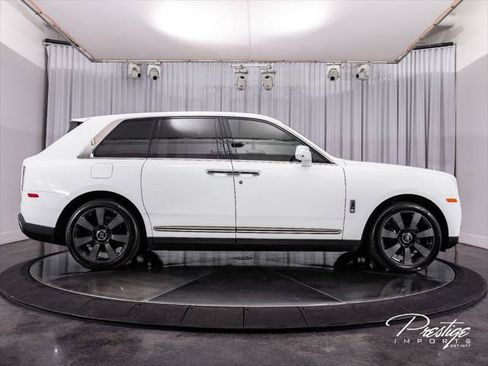 Used 2022 Rolls-Royce Cullinan AWD/4WD image 15