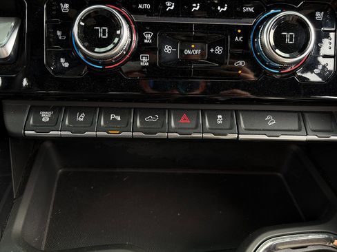 Used 2024 GMC Sierra 3500 AT4 w/ AT4 Premium Plus Package image 29