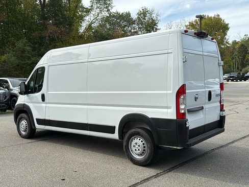 Used 2025 RAM ProMaster 2500 w/ Safety Group image 6