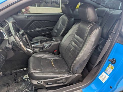 Used 2010 Ford Mustang Coupe RWD image 10