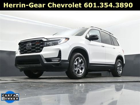 Used 2023 Honda Passport TrailSport image 38