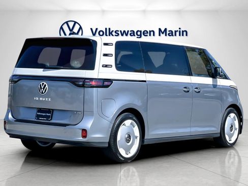 New 2025 Volkswagen ID. Buzz 1st Edition image 5