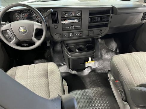 New 2025 Chevrolet Express 2500 w/ Enhanced Convenience Package image 22