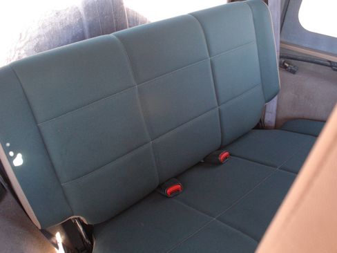 Used 1999 Jeep Wrangler Sahara image 6