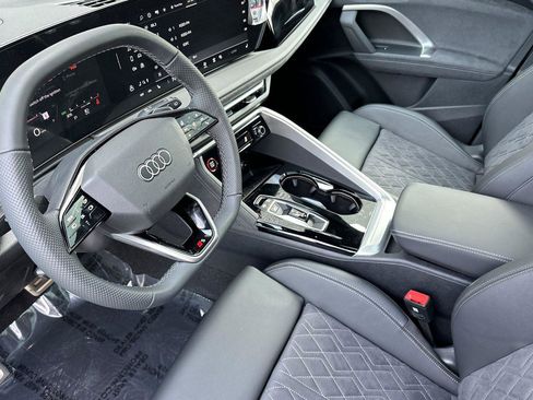 New 2025 Audi SQ5 Premium Plus image 9