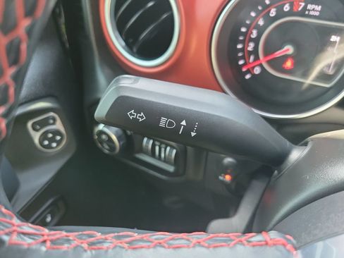 Used 2021 Jeep Gladiator Rubicon AWD/4WD image 30