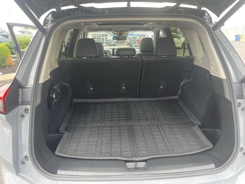 Used 2024 Nissan Rogue Platinum AWD/4WD image 26