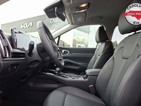 New 2026 Kia Sorento S image 6