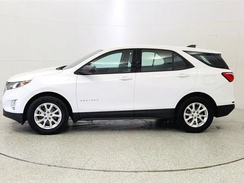 Used 2018 Chevrolet Equinox LS FWD image 4