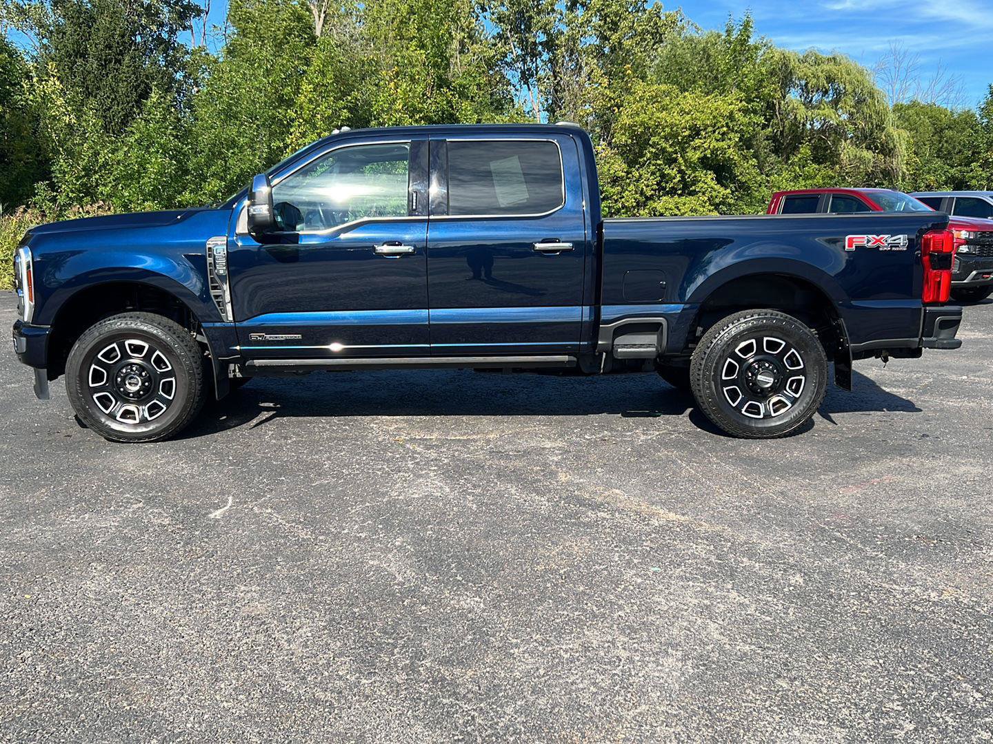 Used 2024 Ford F250 Platinum w/ FX4 Off-Road Package AWD/4WD image 22