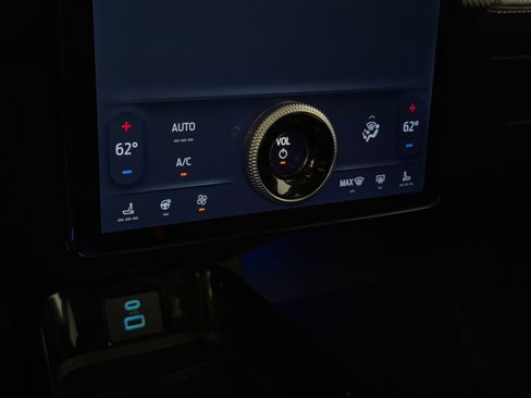 Used 2023 Ford Mustang Mach-E Premium AWD/4WD image 27