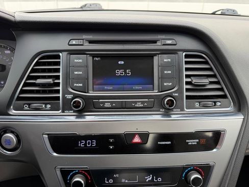 Used 2016 Hyundai Sonata SE FWD image 38