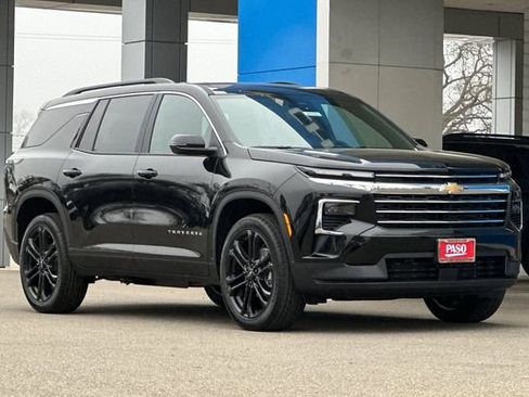 New 2026 Chevrolet Traverse LT w/ Driver Confidence Package image 2