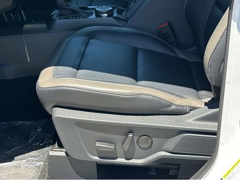 New 2025 Ford Bronco Outer Banks image 36