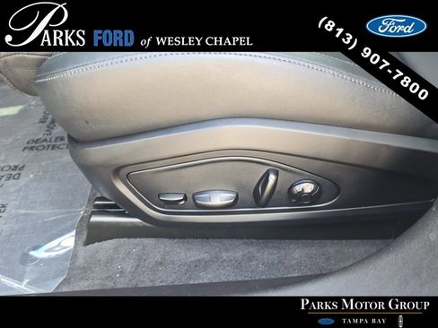 Used 2021 Porsche Taycan Base image 19