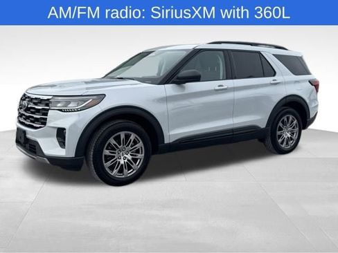 Used 2026 Ford Explorer Active w/ Active Comfort Package image 7