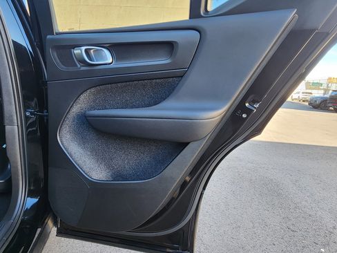 Used 2023 Volvo XC40 B4 Ultimate image 49