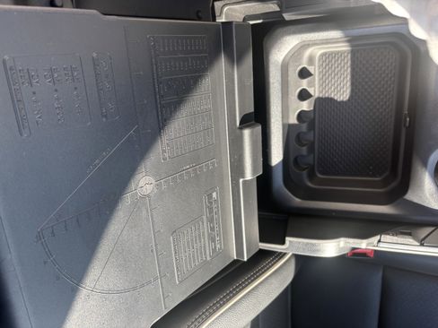 Certified 2025 RAM 1500 Laramie image 18