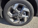 Used 2024 Hyundai Venue Limited image 5