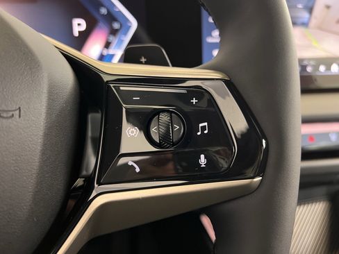 Used 2025 BMW X3 xDrive30i w/ Premium Package image 17