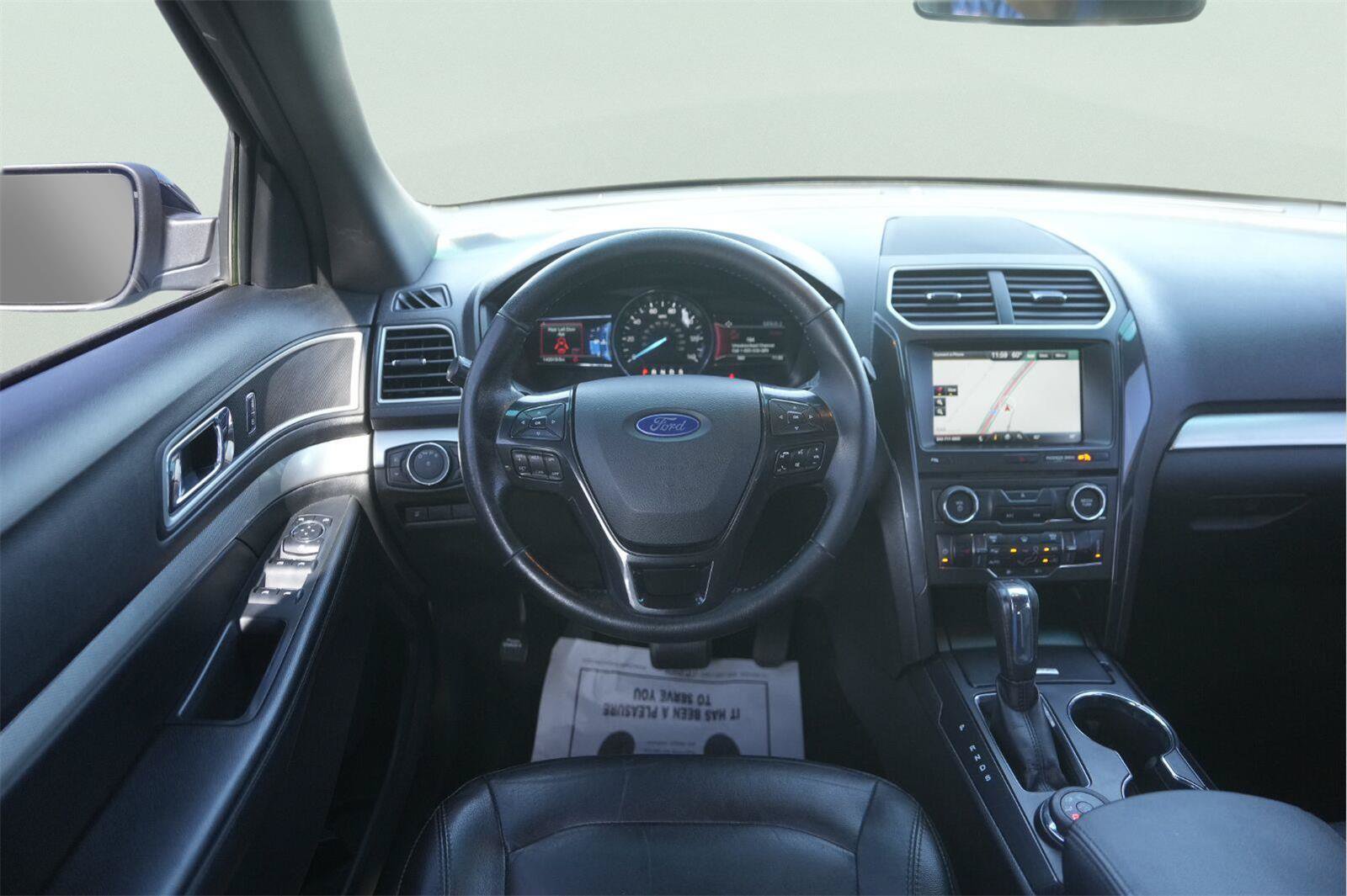 Used 2016 Ford Explorer XLT w/ Equipment Group 202A AWD/4WD image 23