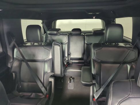 Used 2025 Ford Expedition Max Platinum w/ Stealth Appearance Package AWD/4WD image 16