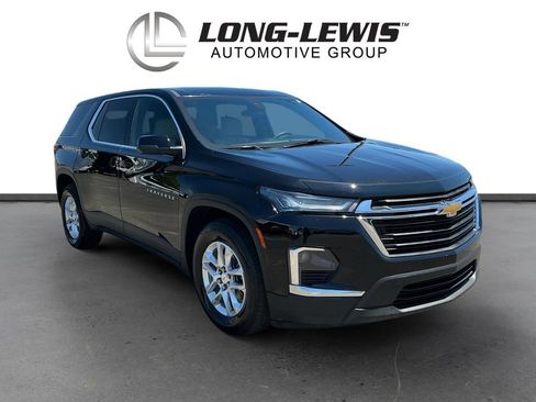 Used 2023 Chevrolet Traverse LS FWD image 10