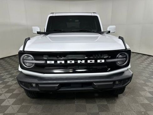 Used 2023 Ford Bronco Outer Banks image 8