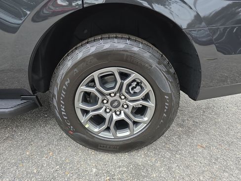 New 2025 Ford Expedition Active image 35