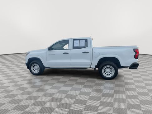Used 2024 Chevrolet Colorado W/T image 6