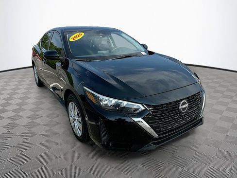 Used 2025 Nissan Sentra S FWD image 3