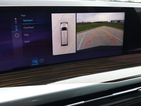 Certified 2025 Cadillac Escalade ESV Luxury image 34