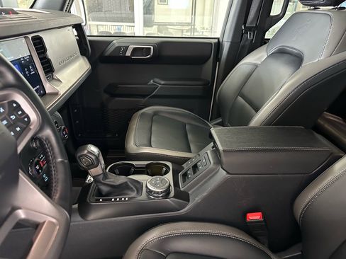 Certified 2025 Ford Bronco Outer Banks image 21