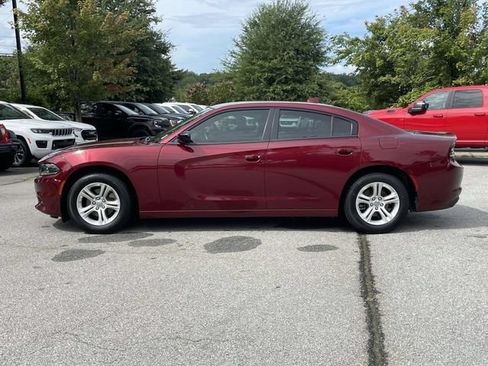 Used 2023 Dodge Charger SXT RWD image 2